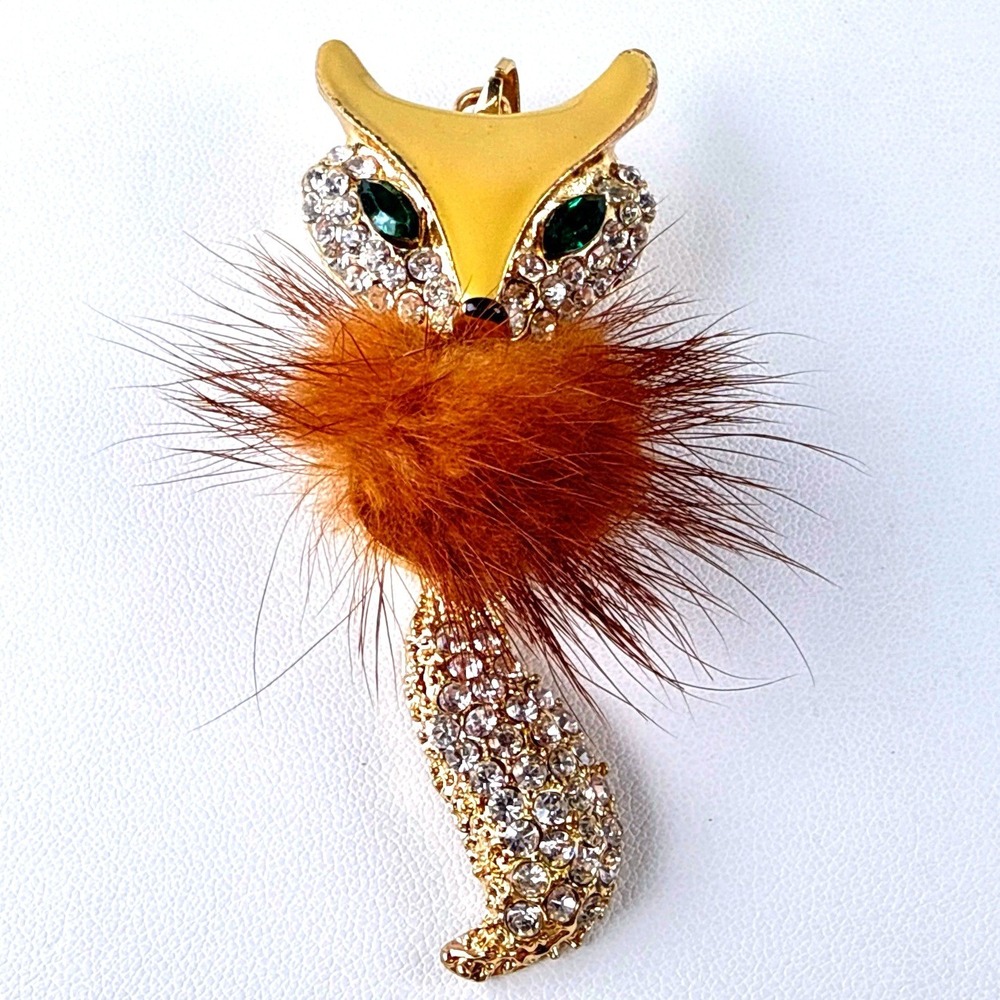 Fox Pendant‎ Articulated Pave Rhinestone Accent Faux Fur Green Eyes Gold Tone